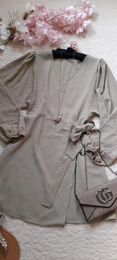Asos olivové zavinovací krátké šaty, 40