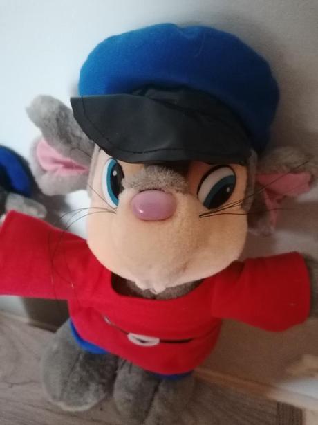 Myšáci v uniformě,