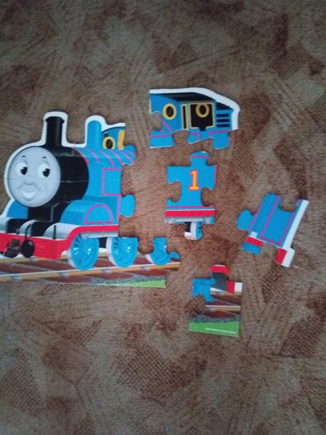 Maxipuzzle masinka tomas, 