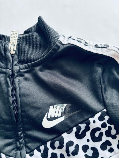 K3/ mikina sportovní dívčí nike - v.104/110, nike,104