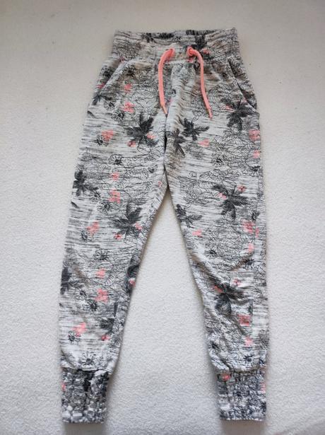 Tepláčky 116-122, 116