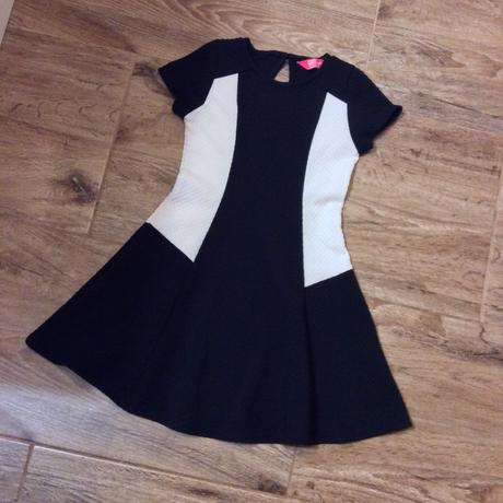 Černo-bílé šaty, young dimension,116