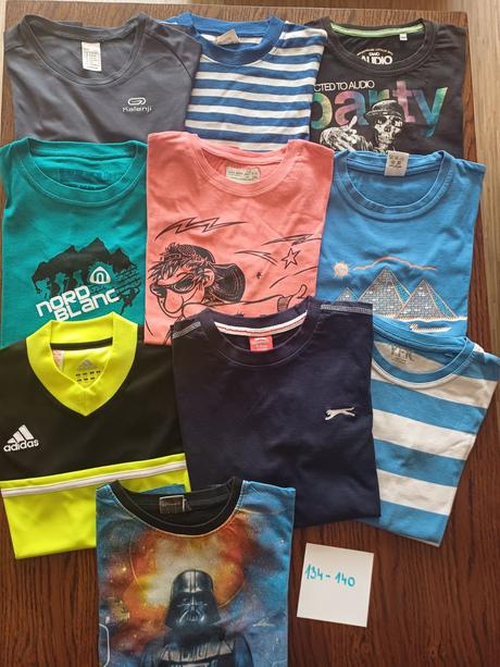 Set triček 134/140, 134