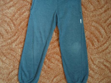 Modré tepláky, 122