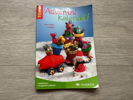 Kniha adventní kalendář,