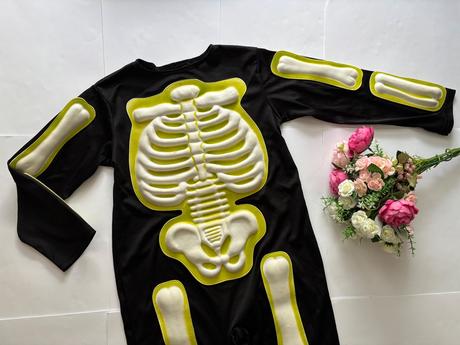 An6/ kostým kostlivce 3d aplikace- v.7/8 let, 