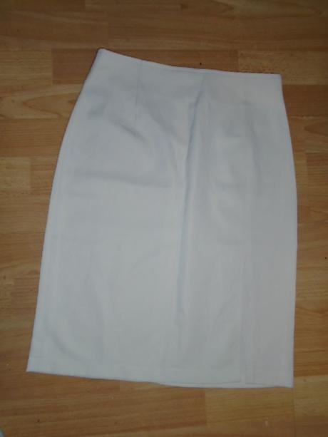 Sukně pouzdrová s rozparkem vel 38, 38