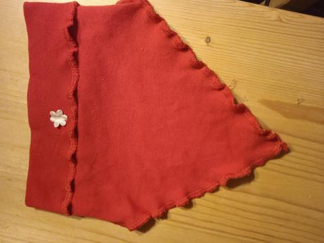 Šáteček pružný, sando,104