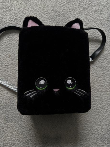 Na na na surprise čený batoh s panenkou, 