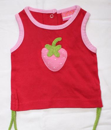 Am125. tílko s jahůdkou 3 měsíce, 62