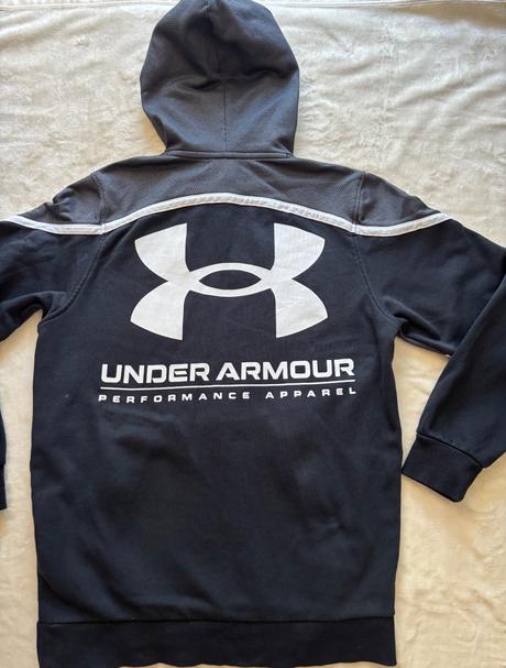 K12/ mikina černá zn. under armour - v.m/l (44/46, under armour,m