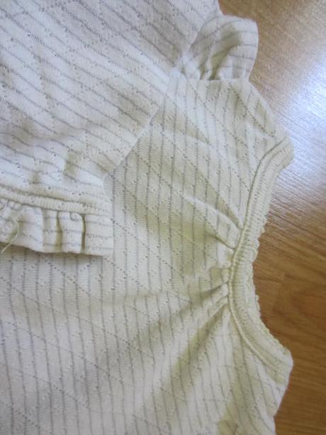 Bodynko, bodyčko se stříbrnou nitkou, gap,68