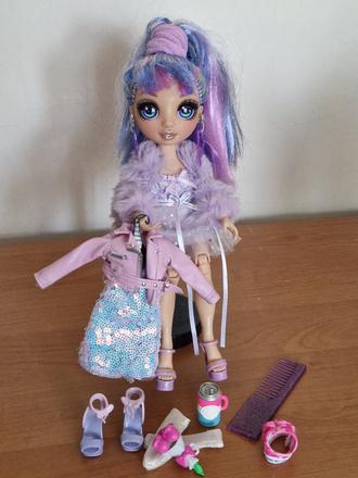 Panenka l.o.l. velká ségra,