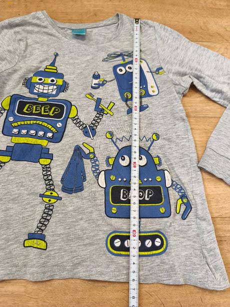 Pyžamo s roboty, 122