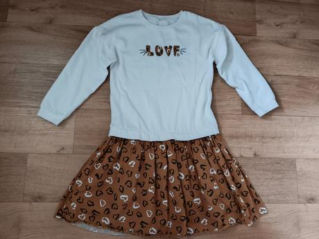 Mikinové šaty, 146