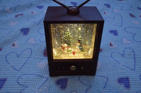 Hrací vánoční skříňka vintage,