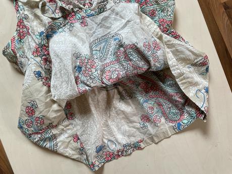 Top s vintage vzorem, vel neuvedena cca xl/xxl - m, xxl