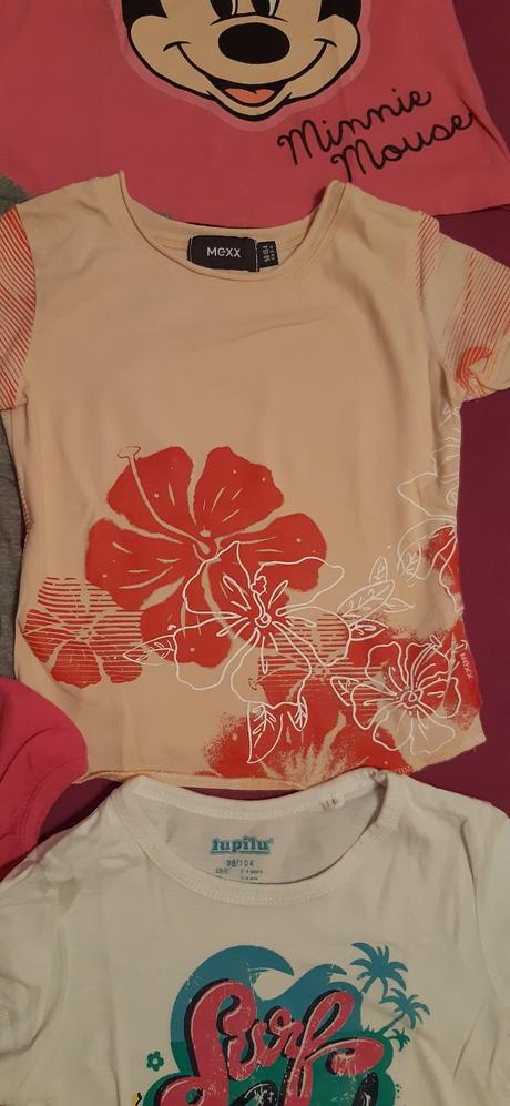 Trička vel. 98/104, 98