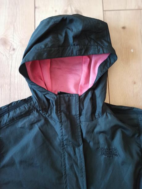 Šusťáková bunda, 146