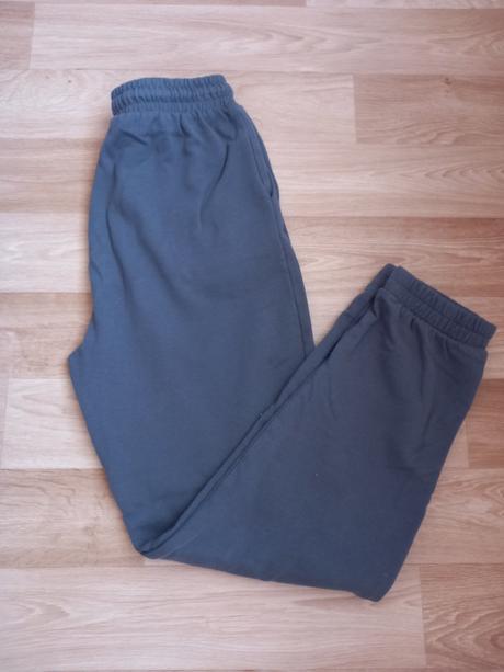 Tmavě šedé tepláky vel. xs, sinsay,xs