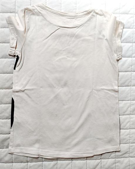 Tričko s velkými puntíky, 128