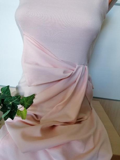 Pudrové šaty, xs