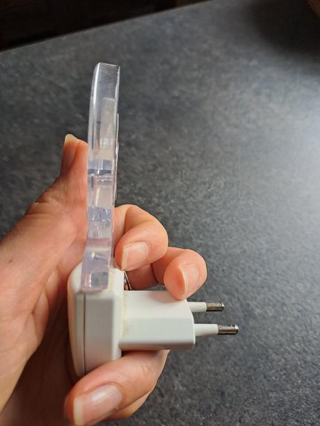 Noční led světlo do zásuvky se světelným senzorem,
