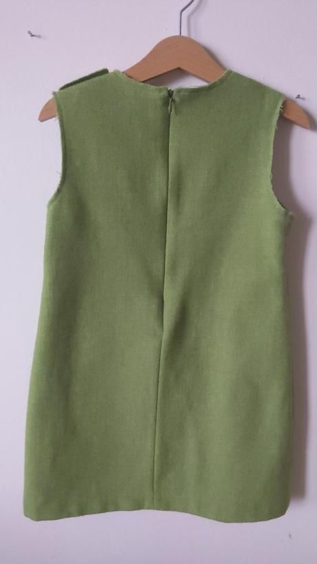 Vlněné dívčí šaty velikost 110-116, 110