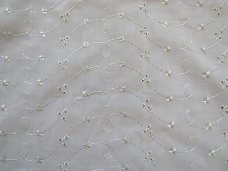 Lehké,letní,vyšívané šaty vel.122/128, 122