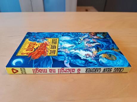 Craig shaw gardner - s alergií na magii, 