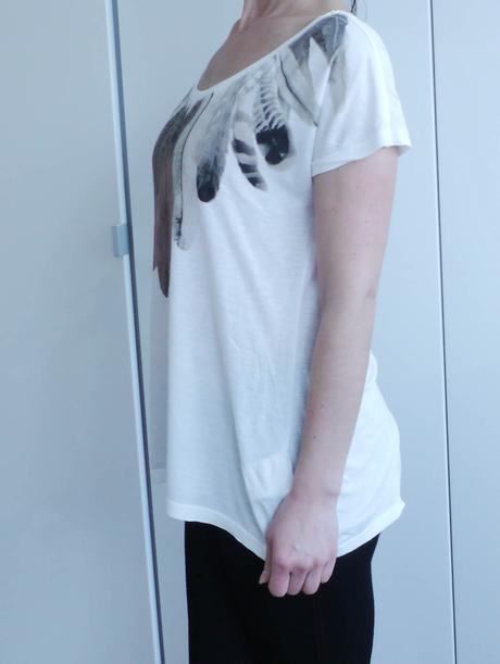 Bile tricko se vzorem pyrek vel .m od c&a, c&a,m