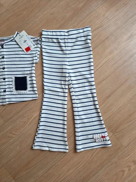 Nový komplet hello kitty, vel. 104/110, primark,104