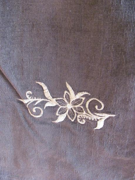 Hnědé manšestrové kalhoty, 158