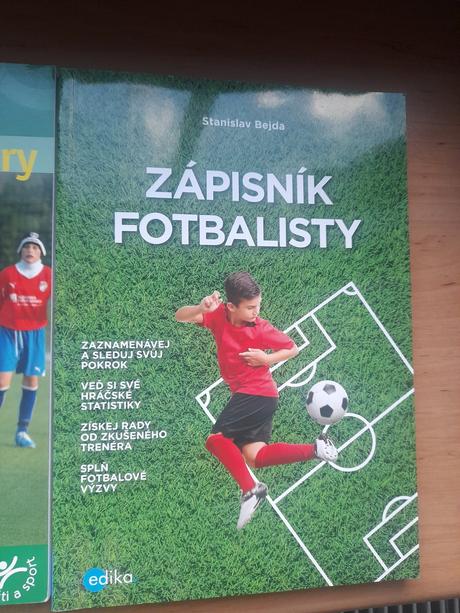 Knihy fotbal pro děti a messi,