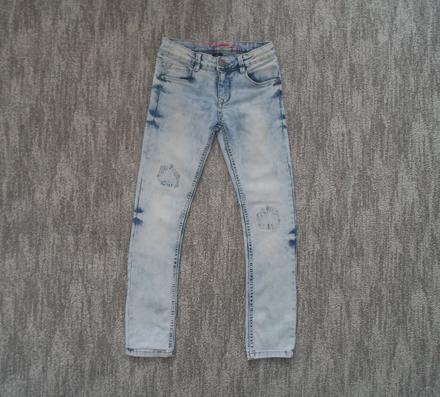 Modré kalhoty rifle džíny, chapter young,152