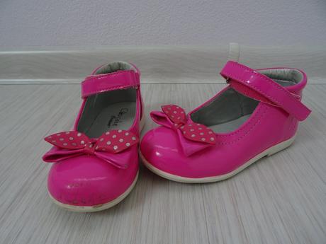 Dívčí sandálky, 24