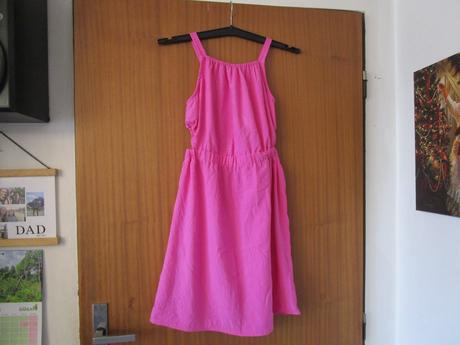Velmi pěkné lehoučké letní šaty, tm. růžové, sinsay,146