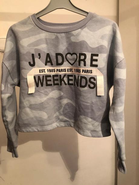 Modrá crop top maskáčová mikina, 134