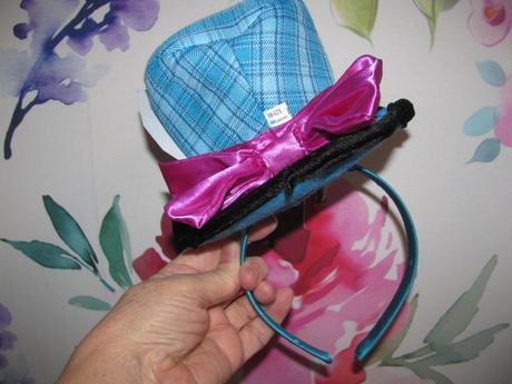 Karnevalový dívčí kostým klaun s čepičkou,