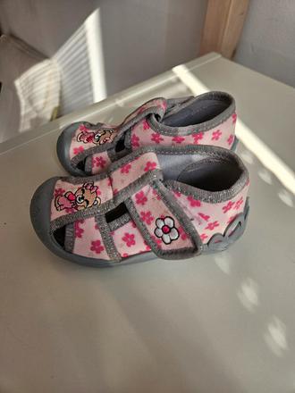 Bačkůrky, vel. 22 (stélka 13,5 cm), 22