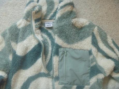 Bílozelená chlupatková mikina zn. pageone, ve. 134, 134