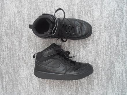 Černé kotníčkové boty tenisky botasky, nike,39