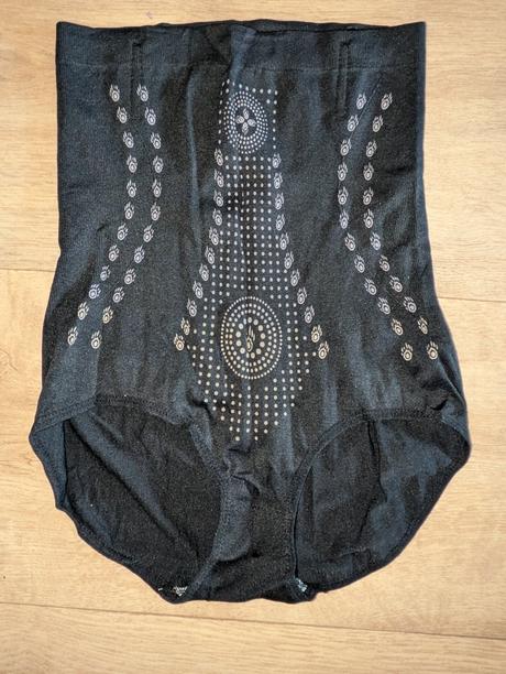 M33 dámské elastické tvarovací prádlo vel. l 40/42, l