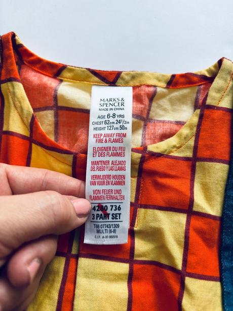 An13/ kostym bořek stavitel - v.6/8 let,