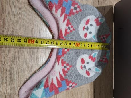 Dívčí čepice a šála,, 56