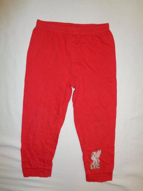 Pěkné červené legíny, 104