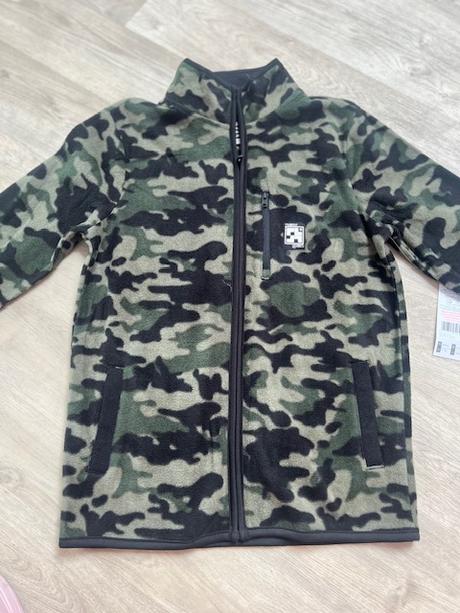 Mikina maskáčová, nová, f&f,146