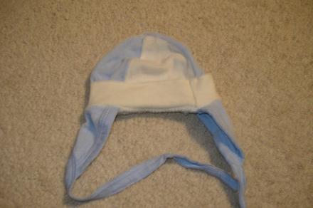 Sametová čepička, 62