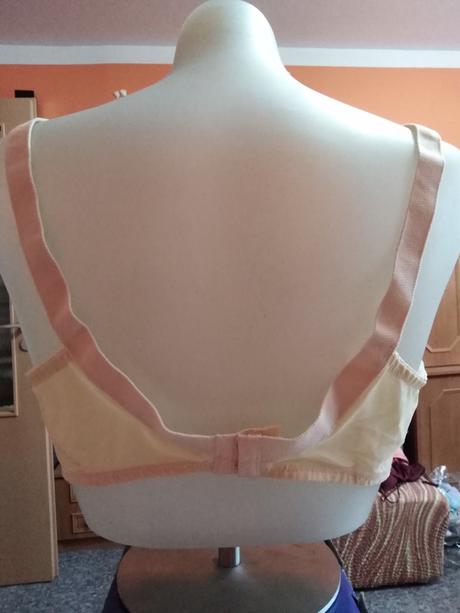 Béžová podprsenka bez kostic, 75c