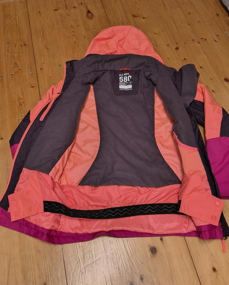Lyžařská bunda, decathlon,140